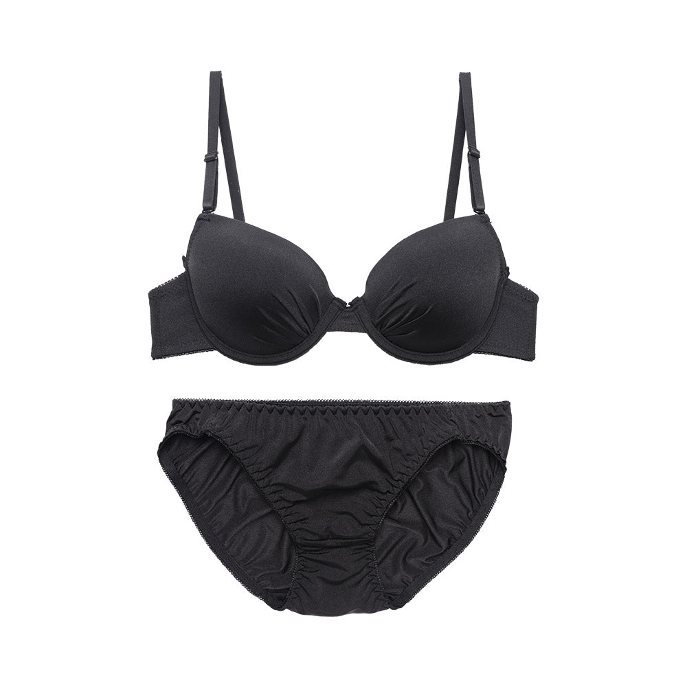 モールドタイプのひびきにくいブラセット-無地ストレッチ素材