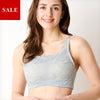 アイスブルーの胸を小さく見せるブラ、モデル着用イメージ セールマーク付き