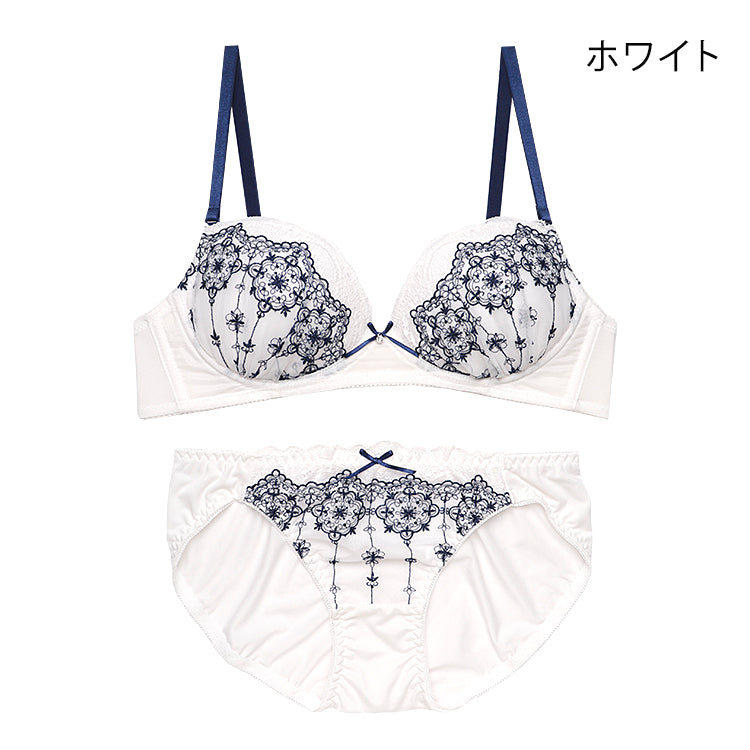 ノンワイヤー】フラワー刺繍ブラ＆ショーツセット | 響きにくい